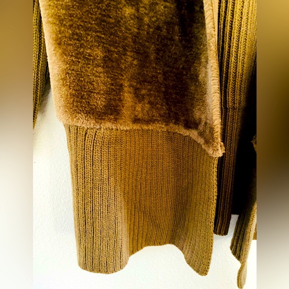 CENY Womens Faux Fur Knit Cardigan - Picture 5 of 8